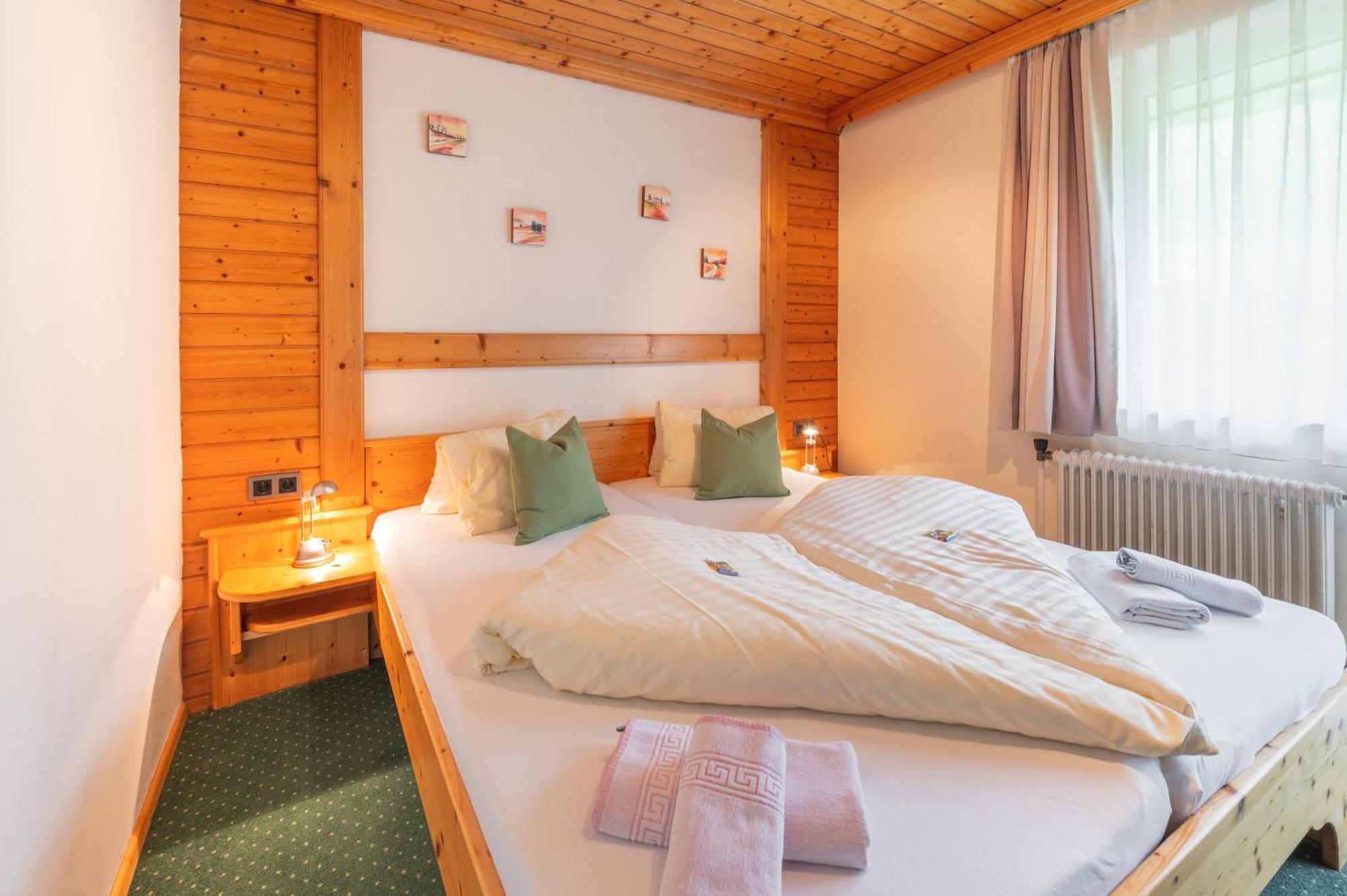 Panoramahotel Stocker プルークガーン エクステリア 写真